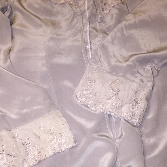 Lady med sheer robe - Picture 4 of 4